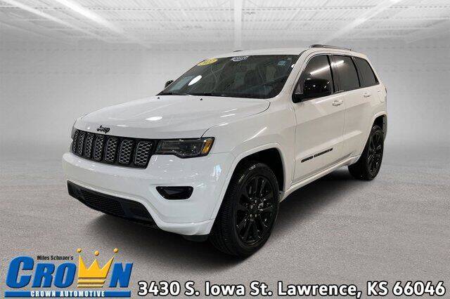 2022 Jeep Grand Cherokee WK for sale at Crown Automotive of Lawrence Kansas in Lawrence KS