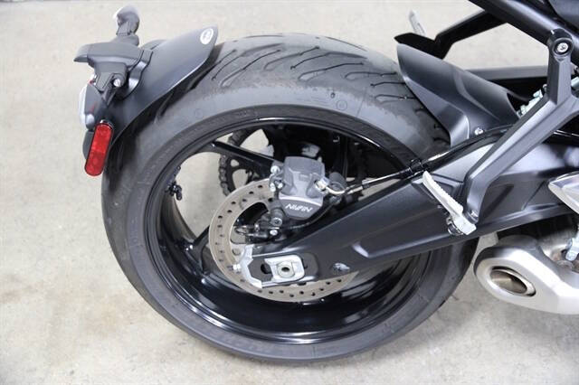 2024 Triumph Trident 66