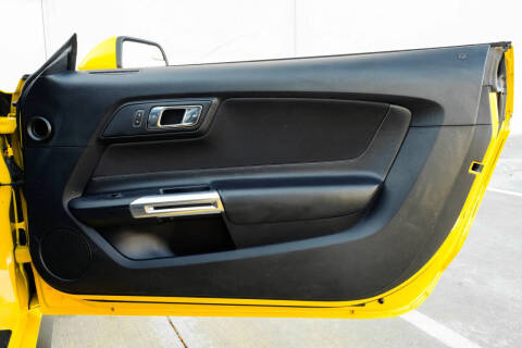 2015 Ford Mustang V6