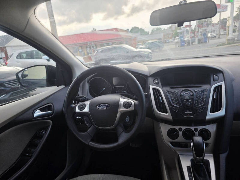 2014 Ford Focus SE