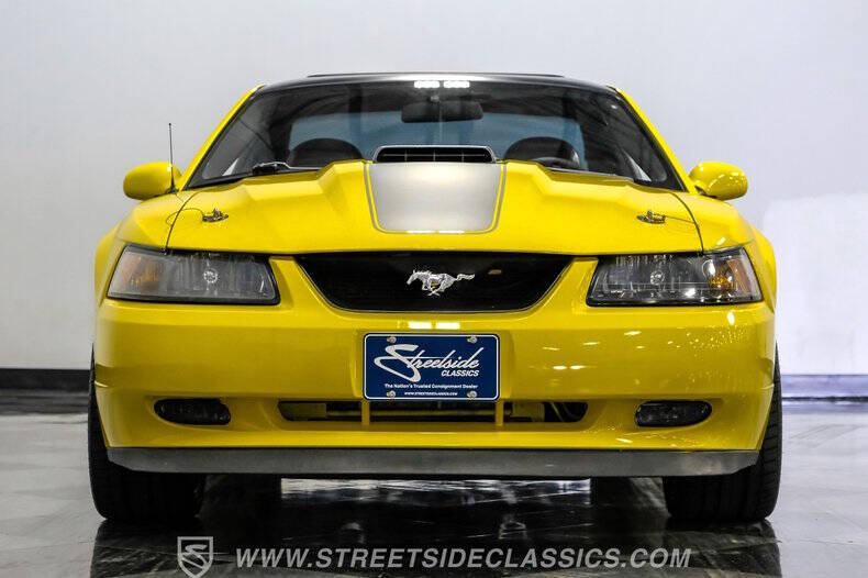 2003 Ford Mustang Mach 1 Premium