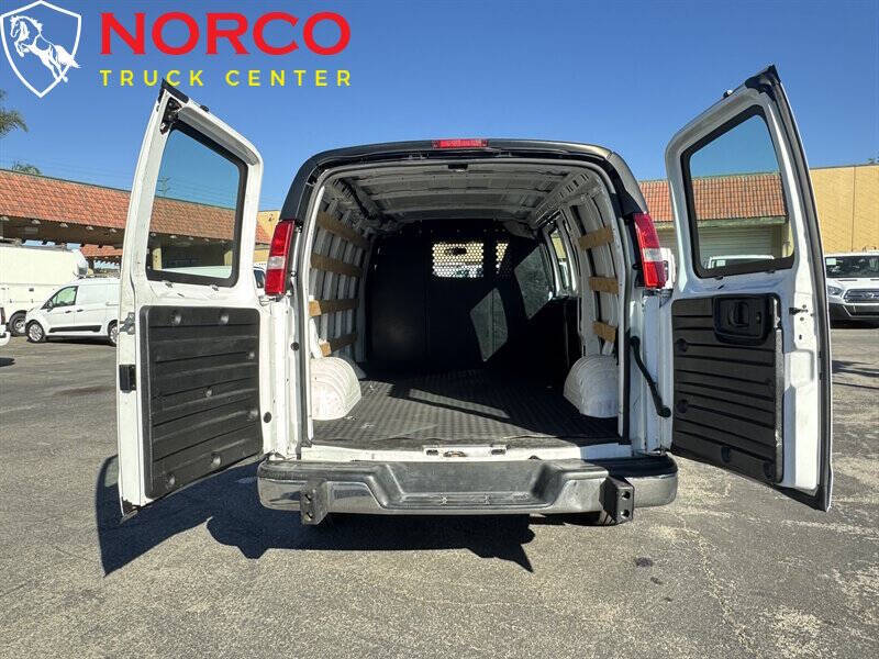 2023 Chevrolet Express 2500