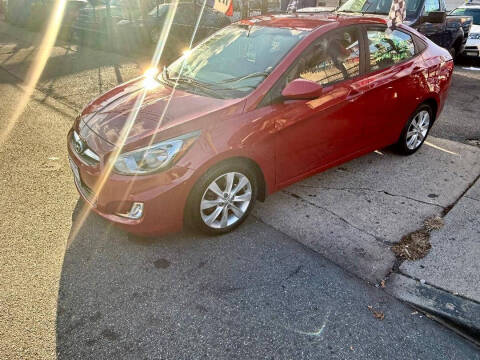 2012 Hyundai Accent GLS