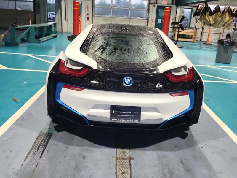 2016 BMW i8