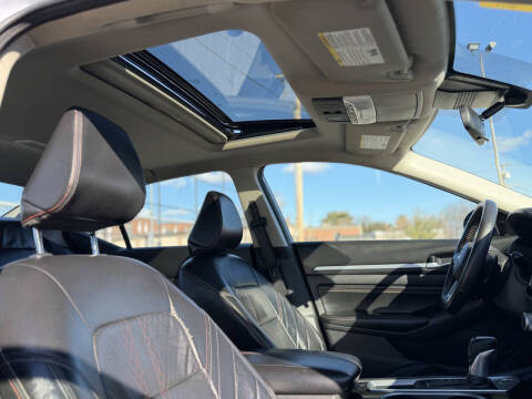 2023 Nissan Altima 2.5 SR