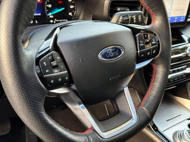 2024 Ford Explorer ST-Line