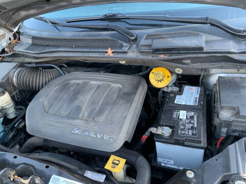 2016 Chrysler Town and Country Touring