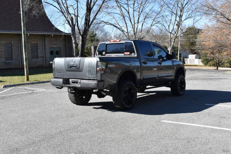 2012 Nissan Titan null photo 6