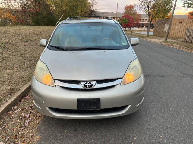 2006 Toyota Sienna for sale at Honesty Auto Sales in Fredericksburg, VA