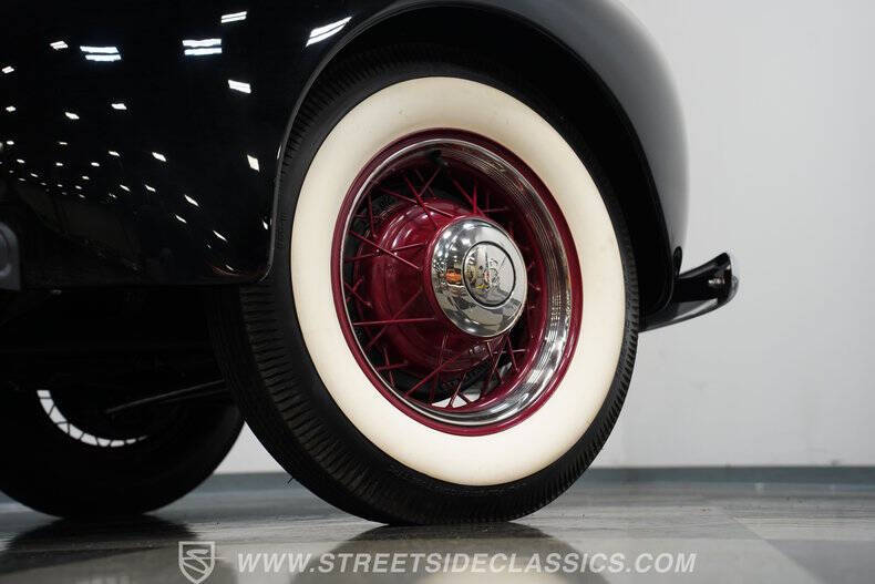 1940 Ford Deluxe