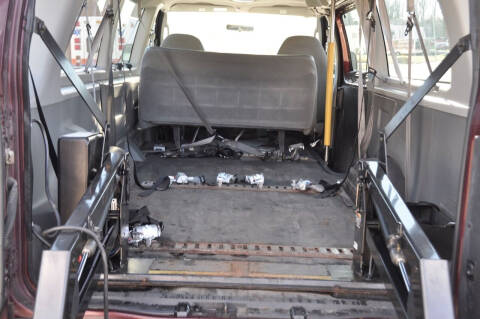 2005 Ford E-Series E-350 SD XLT