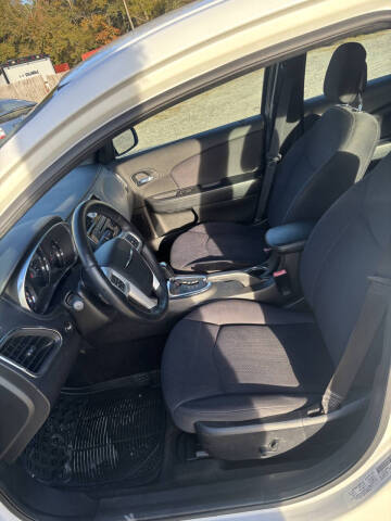 2012 Chrysler 200 Touring