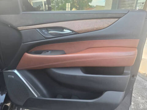 2017 Cadillac Escalade ESV Premium Luxury