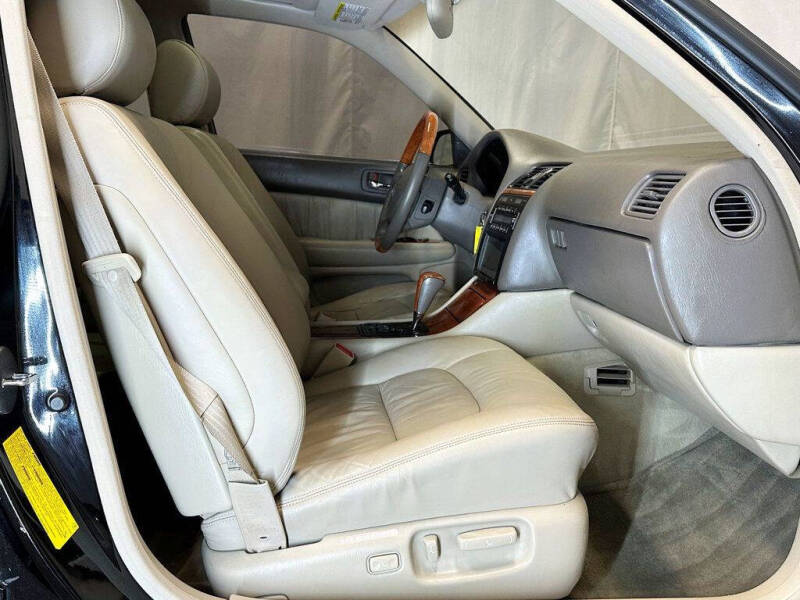 1999 Lexus LS 400