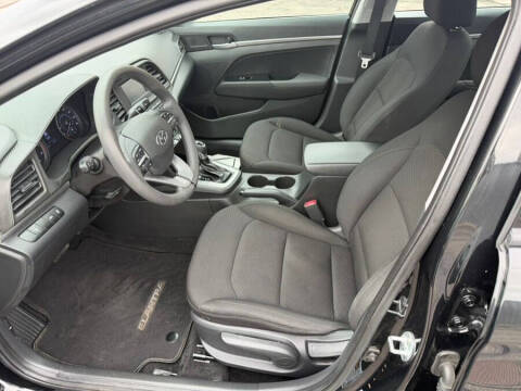 2020 Hyundai Elantra SE