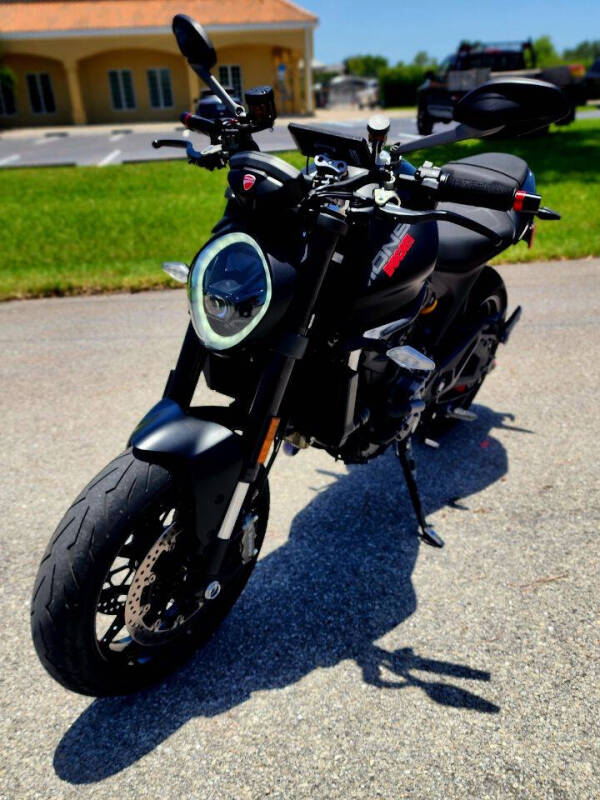 2025 Ducati Monster