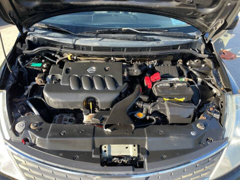 2008 Nissan Versa 1.8 S