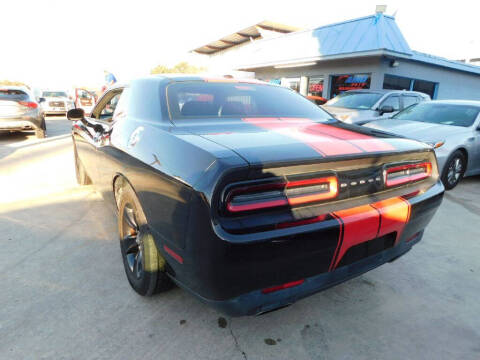2016 Dodge Challenger SXT