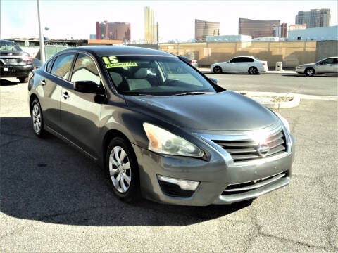 2015 Nissan Altima for sale at DESERT AUTO TRADER in Las Vegas NV