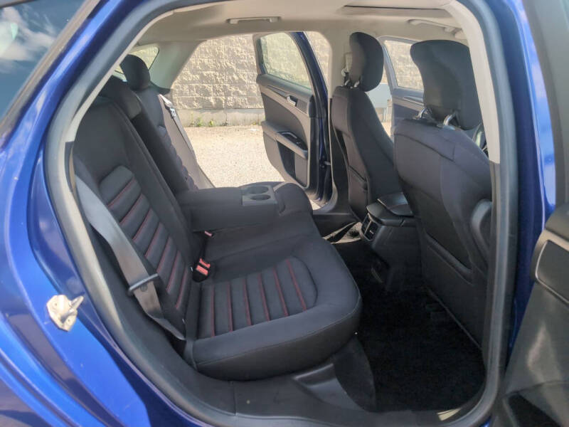 2015 Ford Fusion SE