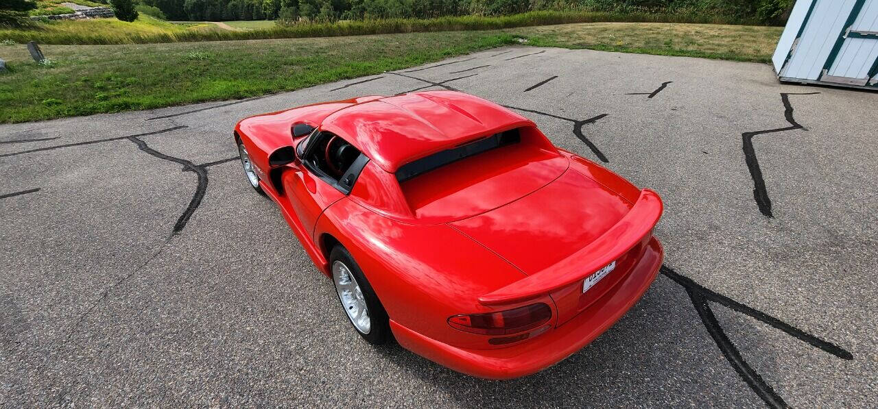 1997 Dodge Viper 15