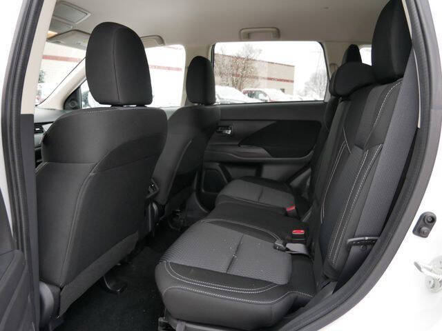 2020 Mitsubishi Outlander ES