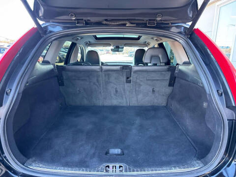 2017 Volvo XC60 T5 Dynamic