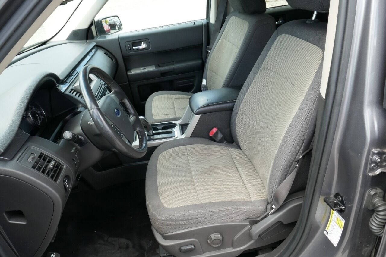 2009 FORD Flex SE Crossover 4dr For Sale in Oakfield NY by Crazy Cheap