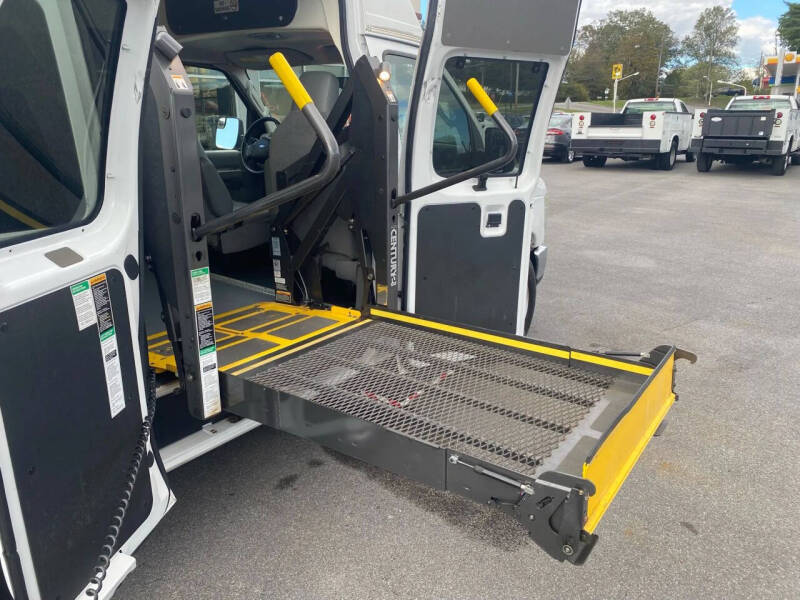 2012 Ford E-Series E-350 SD