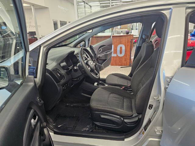 2015 Kia Rio 5-Door LX