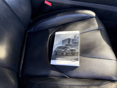 2020 Ford Edge Titanium