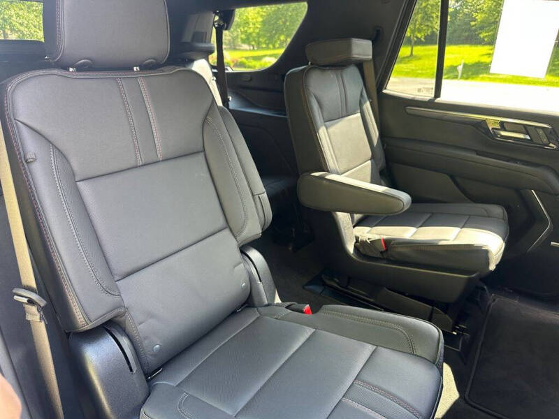 2025 Chevrolet Tahoe RST