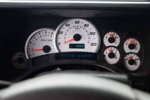 2004 HUMMER H2