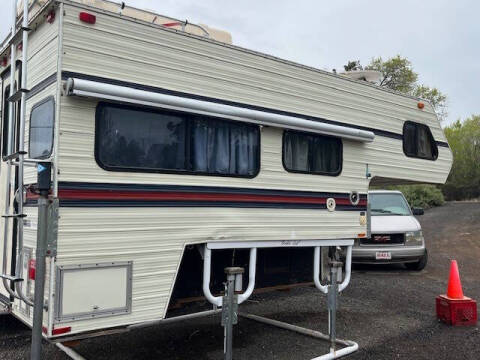 1991 Cascade 10 Ft Truck Camper
