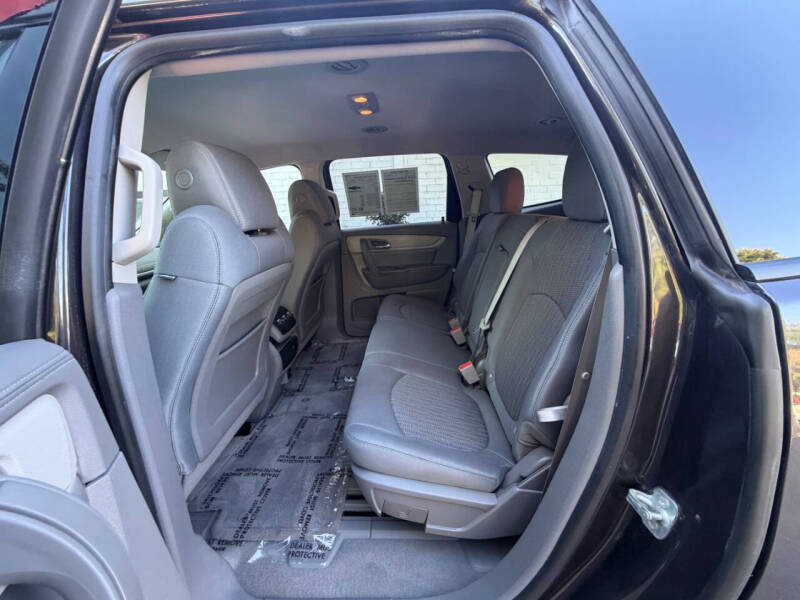 2017 Chevrolet Traverse LS