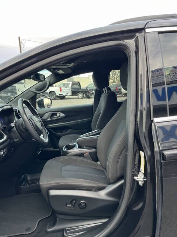 2022 Chrysler Pacifica Touring