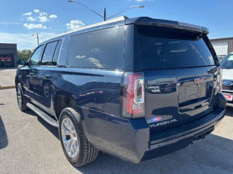 2017 GMC Yukon XL SLT