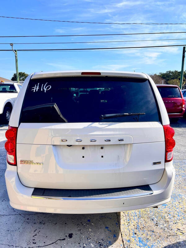 2018 Dodge Grand Caravan SE