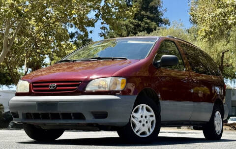 2002 Toyota Sienna LE