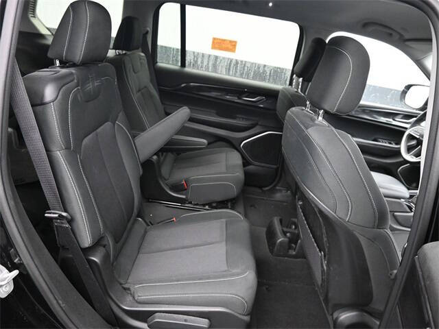 2021 Jeep Grand Cherokee L Laredo