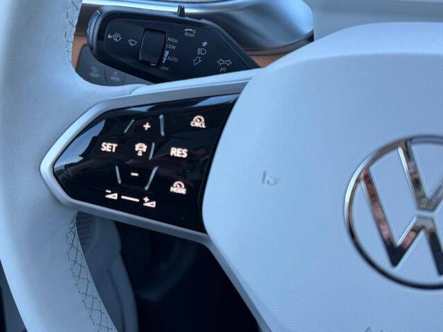 2025 Volkswagen ID. Buzz Pro S Plus 4Motion