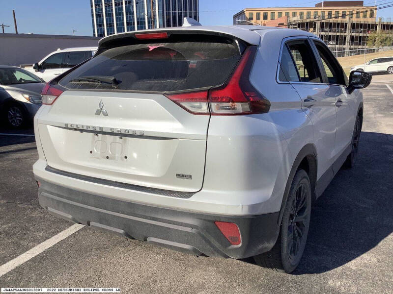 2022 Mitsubishi Eclipse Cross LE
