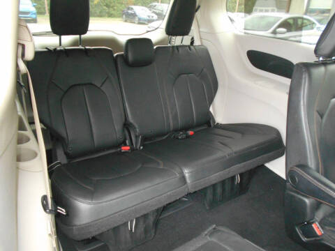 2020 Chrysler Pacifica Touring L