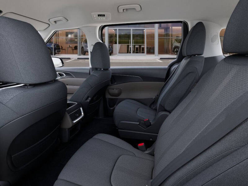 2026 Kia Carnival LX