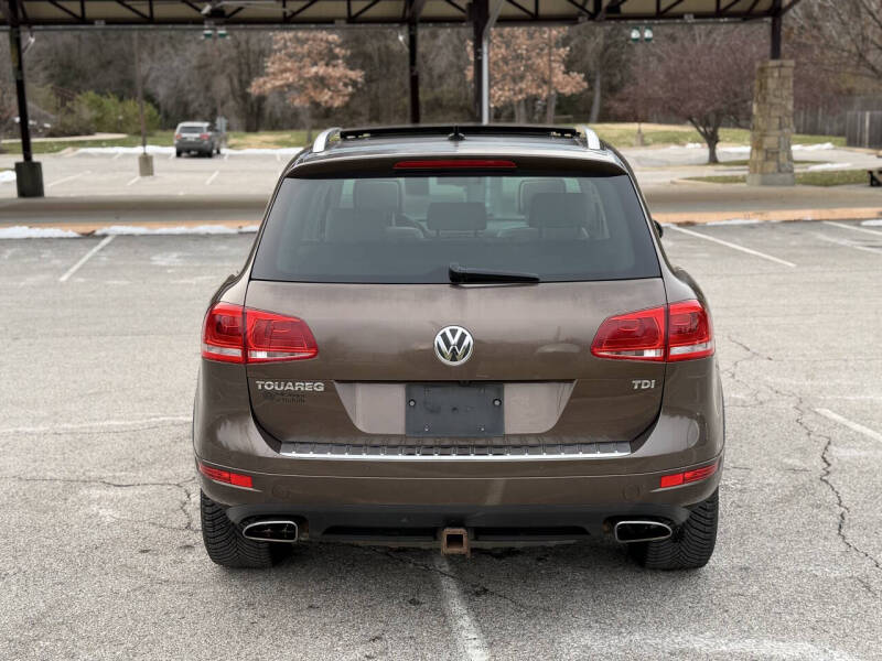 2012 Volkswagen Touareg TDI Sport