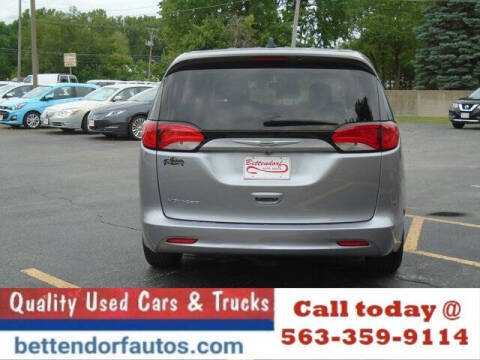 2021 Chrysler Voyager L