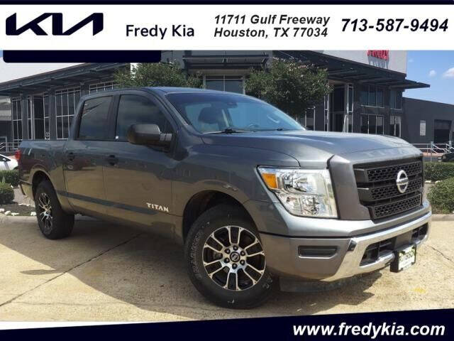 2022 Nissan Titan for sale at FREDYS CARS FOR LESS in Houston TX