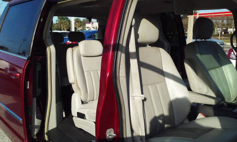 2010 Chrysler Town and Country Touring Plus