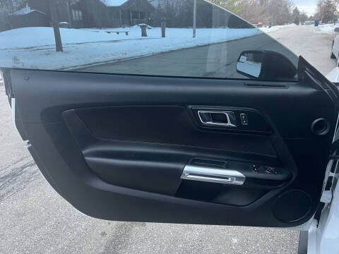 2015 Ford Mustang V6