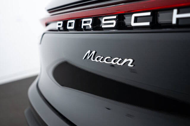2025 Porsche Macan